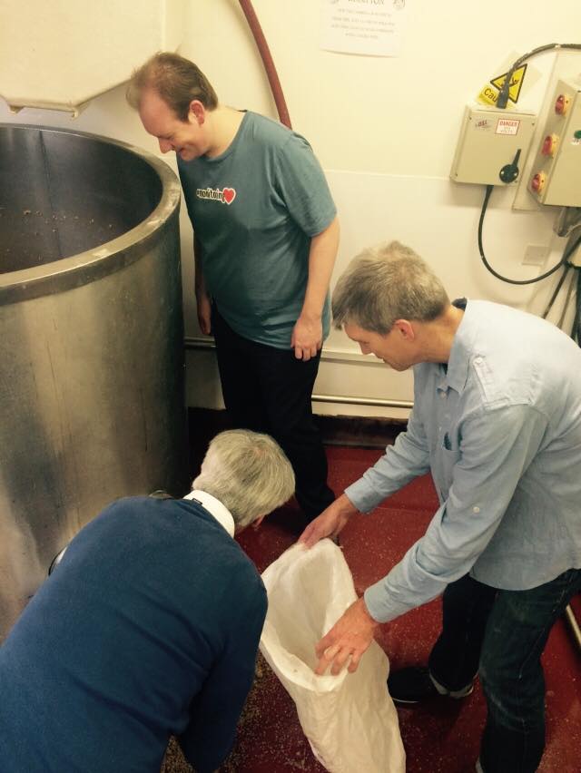 Emptying the mash tun